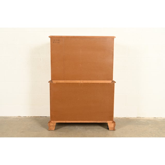 Ethan Allen Early American Solid Maple Chest-on-Chest Seven-Drawer Highboy Dresser For Sale - Image 16 of 17