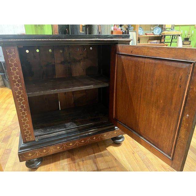 Magnificent 19th Century Italian Grand Tour Rosewood & Bone Inlaid Cabinet For Sale - Image 4 of 12