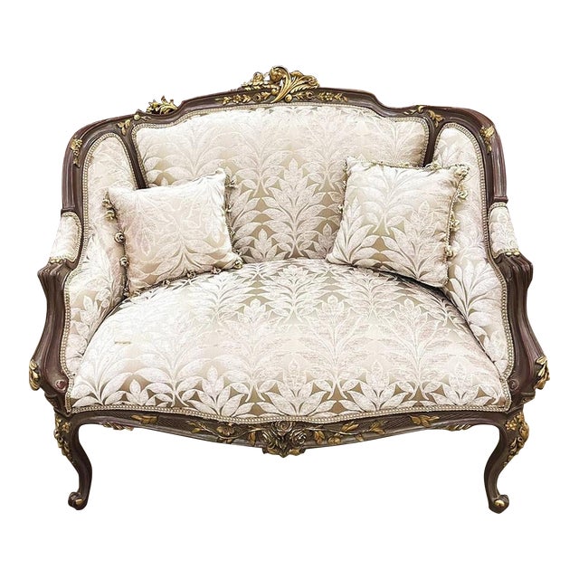 French Baroque Style Golden White Sofa With 2 Pillows For Sale