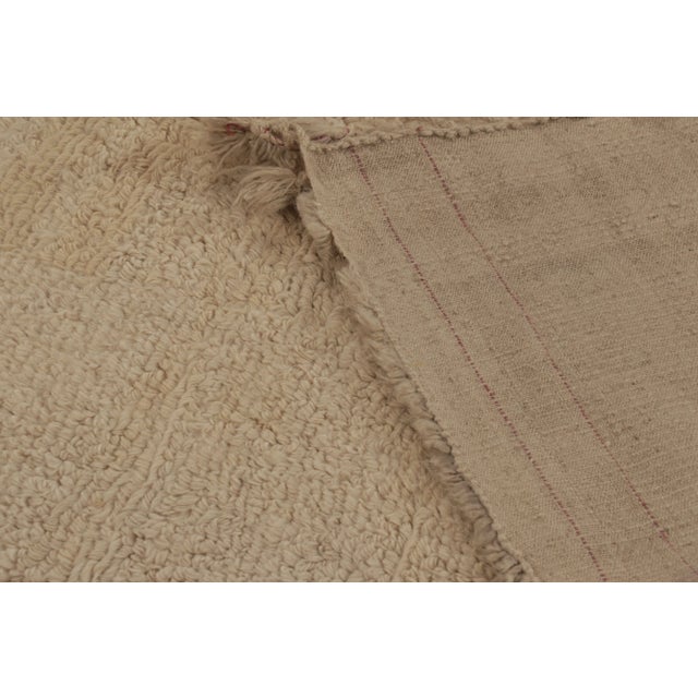 Beige Vintage Turkish Tulu Rug, Beige Wool With Soft Pile - Rug & Kilim For Sale - Image 8 of 8