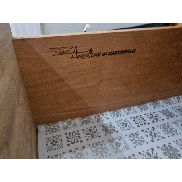 American of Martinsville Mid-Century American of Martinsville Black Lacquer & Gold 6-Drawer Dresser For Sale - Image 4 of 11