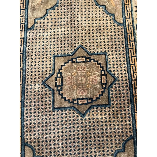 Chinese 1900s Chinese Peking Rug With Bees and Medallion For Sale - Image 3 of 5