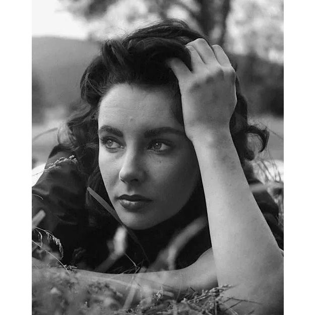 Elizabeth Taylor Up Close in "Giant" Awesome capture of starlet Elizabeth Taylor up close behind the scenes while filming...