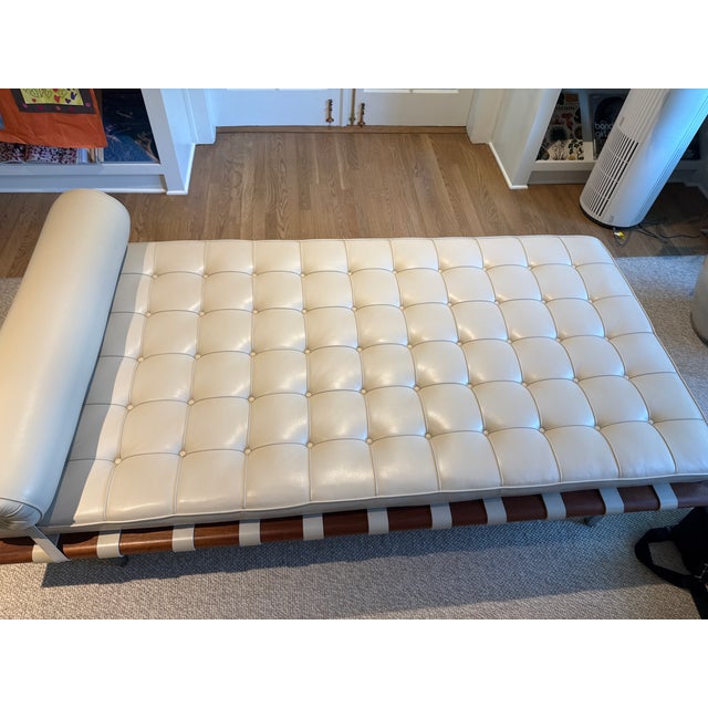 2021 Knoll® Barcelona® Daybed Stainless Steel Legs Volo Leather, color Parchment $16,979.00 retail price Dimensions:...