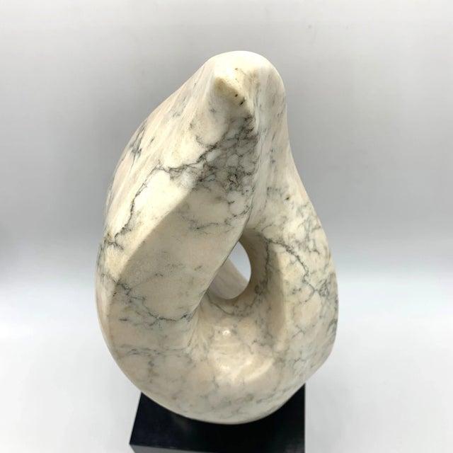 Mid 20th Century Biomorphic Marble Sculpture on Black Granite Base For Sale - Image 5 of 8