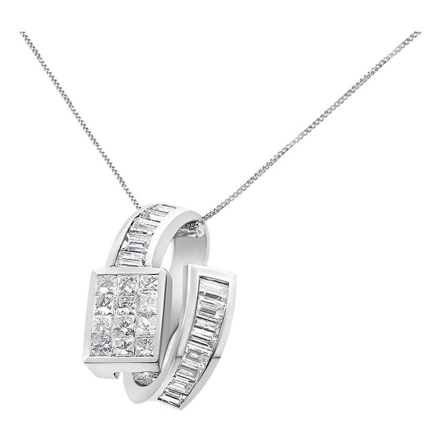 14K White Gold 2 cttw Princess and Baguette Cut Diamond Double Loop Pendant Necklace (G-H, VS1-VS2) For Sale