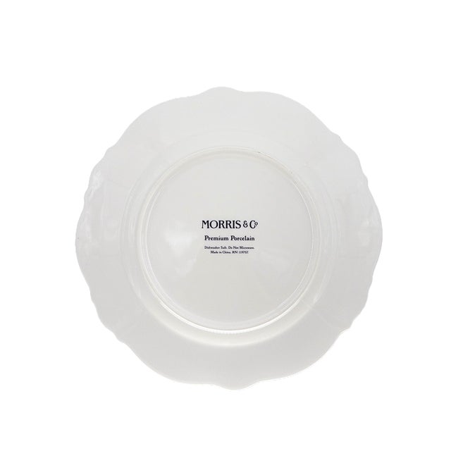English Morris & Co Porcelain Dinner Plates With Blue Floral Border and Scalloped Edges - Set of 4 For Sale - Image 3 of 7