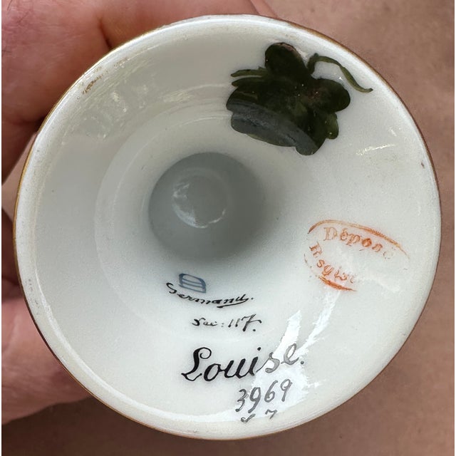 Antique German Royal Vienna Wagner Portrait Vase For Sale In Philadelphia - Image 6 of 6