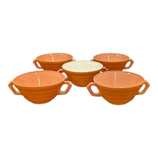 Vintage 1940s Hazel-Atlas "Moderntone" Platonite Pastel Handled Cream Soup Bowls - Coral Set of 5 For Sale