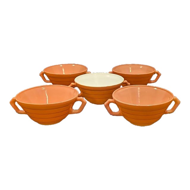 Vintage 1940s Hazel-Atlas "Moderntone" Platonite Pastel Handled Cream Soup Bowls - Coral Set of 5 For Sale