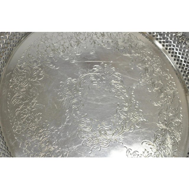 Vintage Eg Webster & Son Silver Plated Grapevine Round Bar Serving Platter Tray For Sale In Philadelphia - Image 6 of 11
