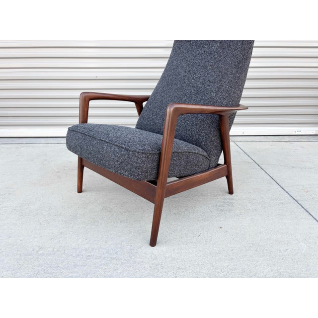 Mid Century Walnut Recliner Lounge Chair & Ottoman Attributed to Alf Svensson for Dux For Sale - Image 9 of 15