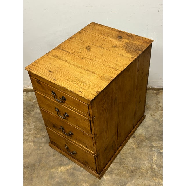 English 19th Century English Pine Chest of Drawers For Sale - Image 3 of 8