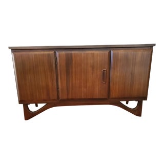 Mid-Century Modern Sideboard For Sale