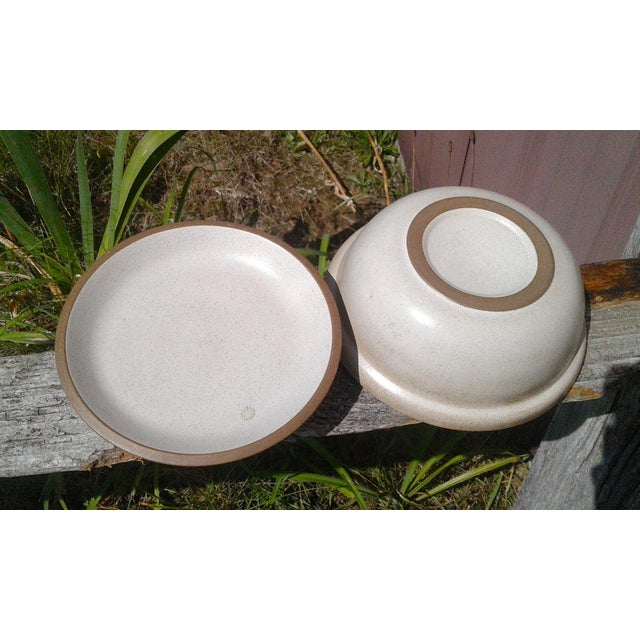 Ceramic Mid 20th Century Heath Sausalito Ceramic Pottery Covered Casserole Dish Cream With Tan Rings For Sale - Image 7 of 12