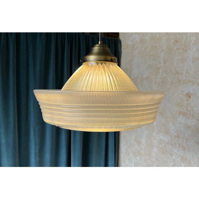 Glass Vintage American Glass and Brass Pendant Light, Circa 1960s For Sale - Image 7 of 12