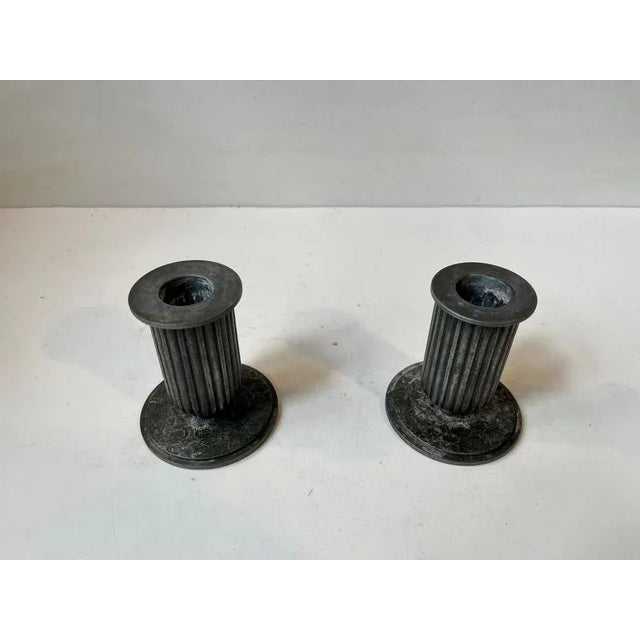 Metal Art Deco Corinthian Column Candlesticks in Pewter, 1920s, Set of 2 For Sale - Image 7 of 9