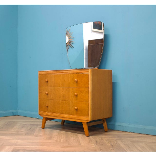 Mid-Century Modern Mid-Century Modern Oak Dresser, 1950s For Sale - Image 3 of 7