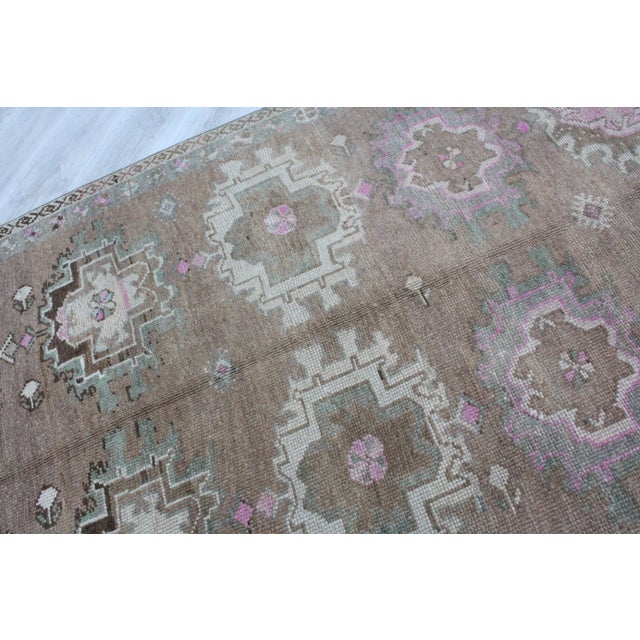 Textile 1960s Anatolian Area Rug - 52.5"x127" For Sale - Image 7 of 12