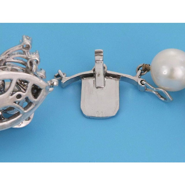 Late 20th Century Diamond 14k White Gold Floral Clasp 8.8mm Pearl Necklace For Sale - Image 5 of 5