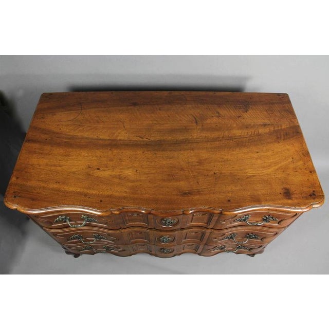 Louis XV Provincial Walnut Commode For Sale In Boston - Image 6 of 10