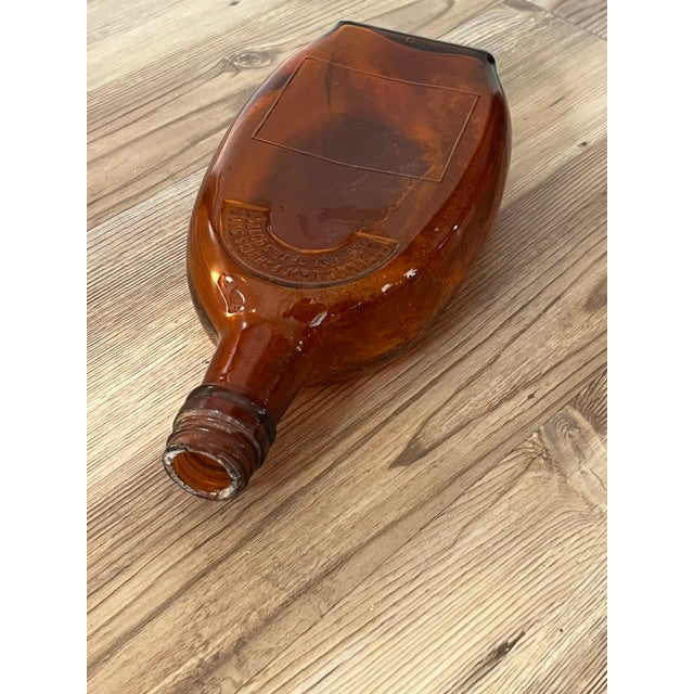 American Vintage One-Pint Amber Glass Liquor or Medicinal Flask For Sale - Image 3 of 8