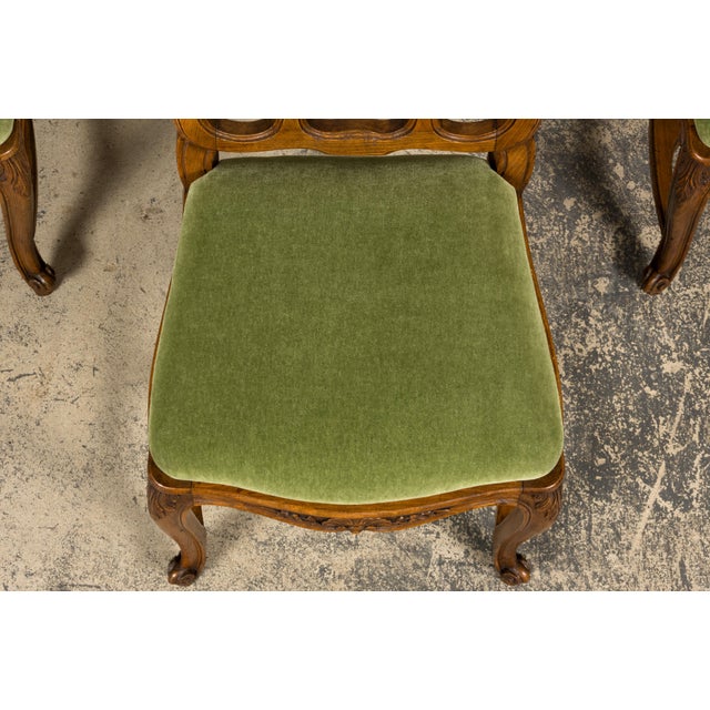 Early 20th Century Early 20th Century French Louis XV Walnut Dining Chairs With Moss Green Mohair, Set of 8 For Sale - Image 5 of 18