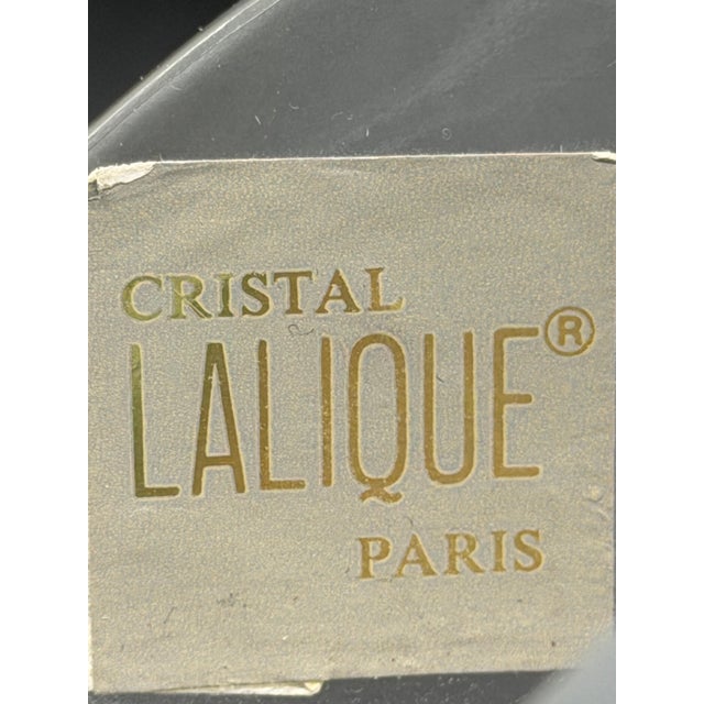 Sylvie Vase in Satin Crystal Depicting Two Doves from Lalique, 1950s For Sale - Image 6 of 11