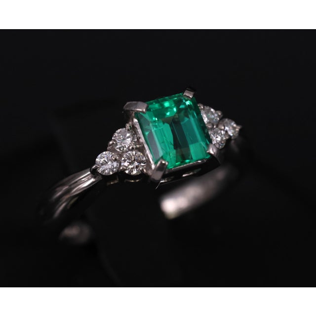 Green Late 20th Century Gia Colombian No Oil Emerald & 0.18ct Diamond Platinum Ring Size 6 For Sale - Image 8 of 18