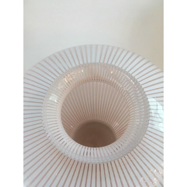 1970s White & Pink Murano Glass Amphora Vase from Franco Valmarana, 1970s For Sale - Image 5 of 8