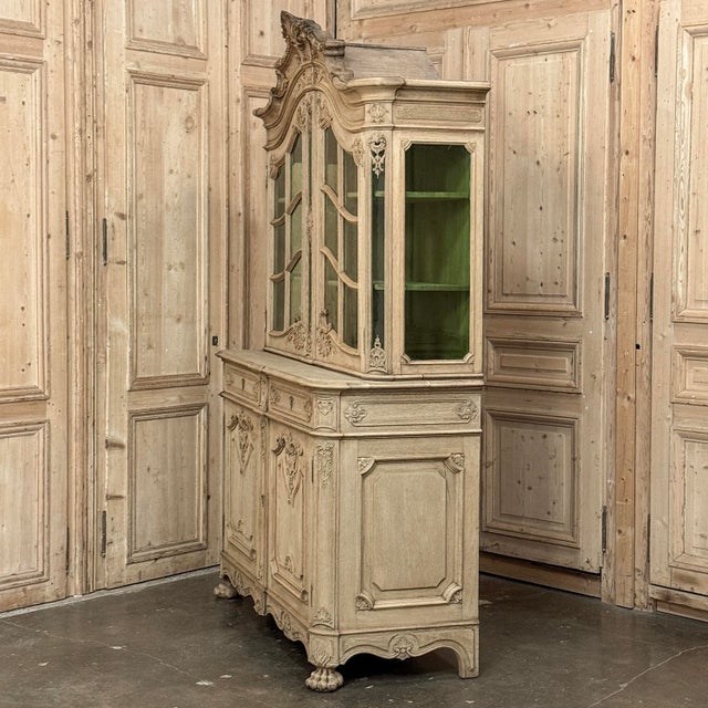 Antique Liegeoise Regence Stripped Oak Bookcase ~ Display Cabinet For Sale - Image 9 of 18