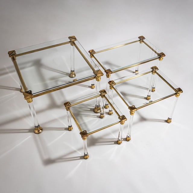 Coffee Tables in Acrylic Glass and Brass, Italy, 1950s, Set of 2 For Sale - Image 3 of 13