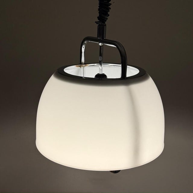 Industrial Large Hanging Lamp in Chrome Metal and Methacrylate from Guzzini, 1970s For Sale - Image 3 of 11