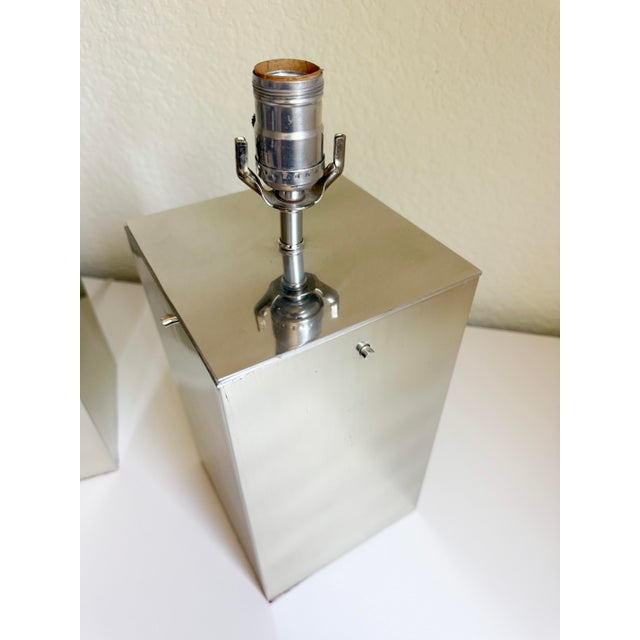 Silver 1970s Habitat Modernist Polished Aluminum Lamps, a Pair, Attributed For Sale - Image 8 of 10