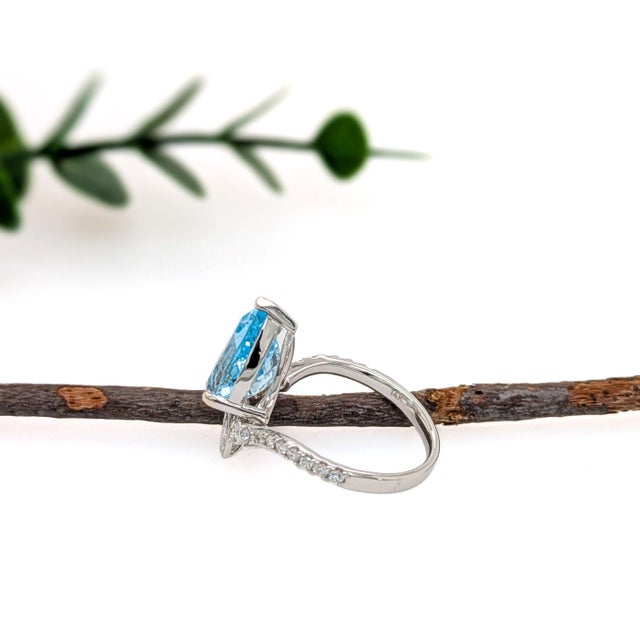 2020s 3.4ct Aquamarine Ring W Earth Mined Diamonds in 14k Solid Gold | Pe 13x9mm, Size 6.75 For Sale - Image 5 of 6