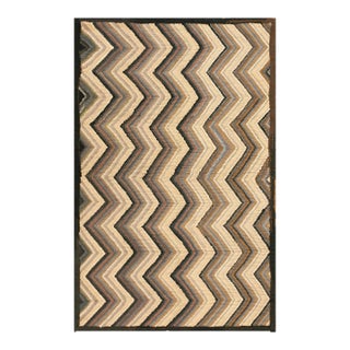 1960s Multibrown Zig Zag Vintage American Hooked Rug 4' X 6' Handknotted Wool Carpet For Sale