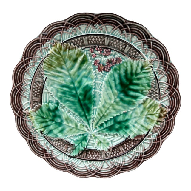 Majolica Chesnut Leaf Plate Villeroy & Boch, Circa 1890 For Sale