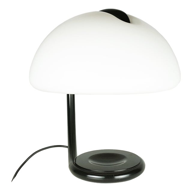 Black Metal and White Acrylic Glass Serpente Table Lamp by Elio Martinelli for Martinelli Luce, 1960s For Sale