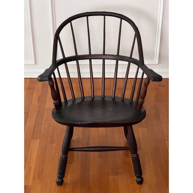 Early 20th Century Pair of Early 20th Century Sack Back Windsor Armchairs in a Dark Finish For Sale - Image 5 of 18