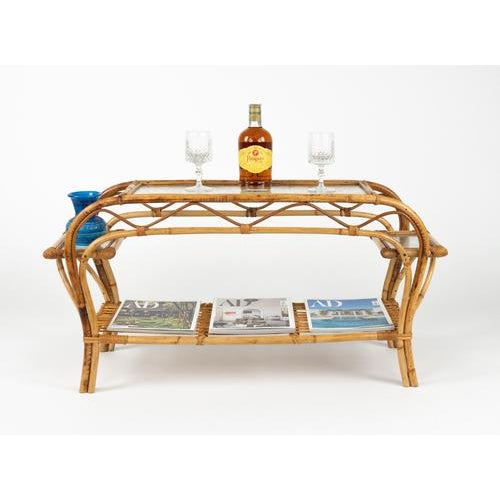 1970s Mid-Century Modern Rattan and Frosted Glass Rectangular Side Table, Italy, 1970s For Sale - Image 5 of 18