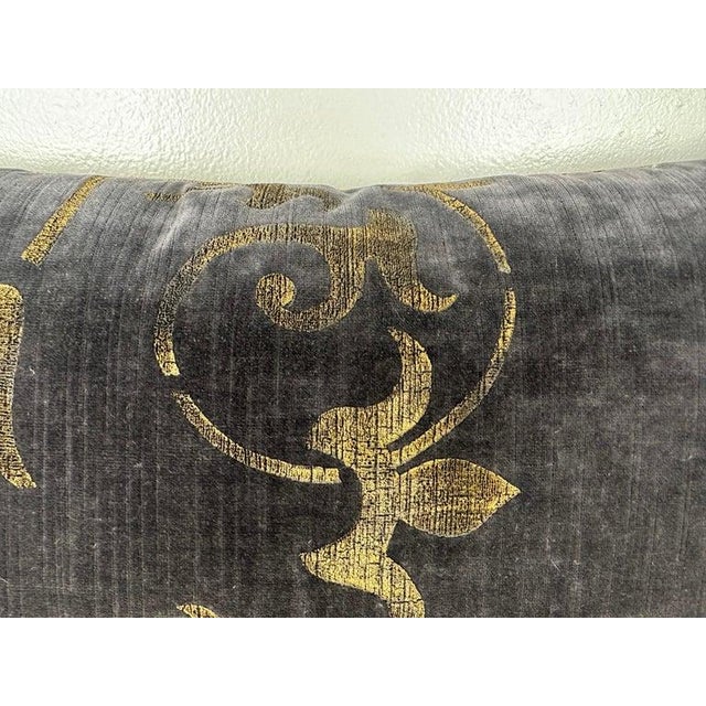 Nomi Smokey-Gray Velvet Stenciled Pillow For Sale - Image 4 of 7