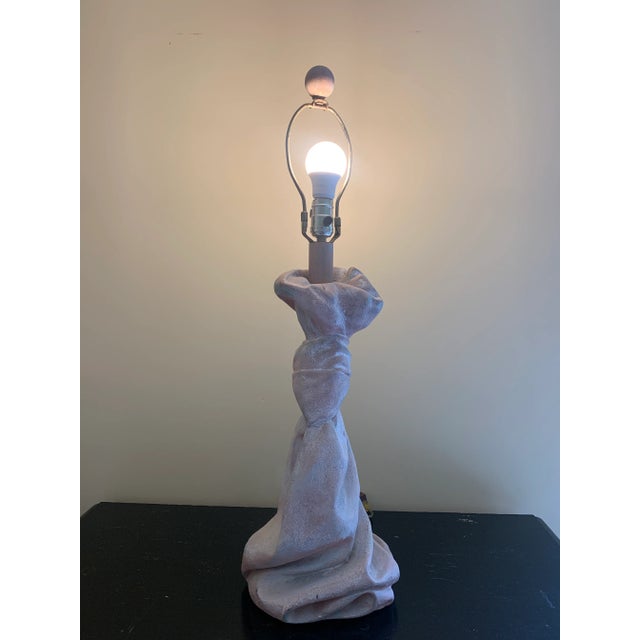 1970s John Dickinson Style Trompe l'Oeil Draped Plaster Table Lamp For Sale - Image 11 of 11