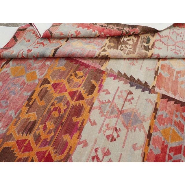 Pink Galerie Shabab Collection Mid-20th Century Turkish Flatweave Kilim Room Size Carpet For Sale - Image 8 of 8