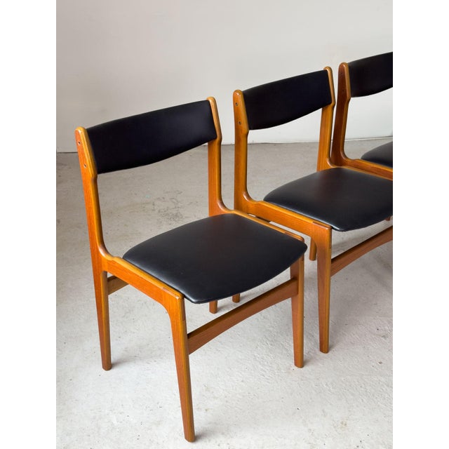 Wood Teak Dining Chairs attributed to Erik Buch for Oddense Maskinsnedkeri, Denmark, 1960s, Set of 4 For Sale - Image 7 of 18