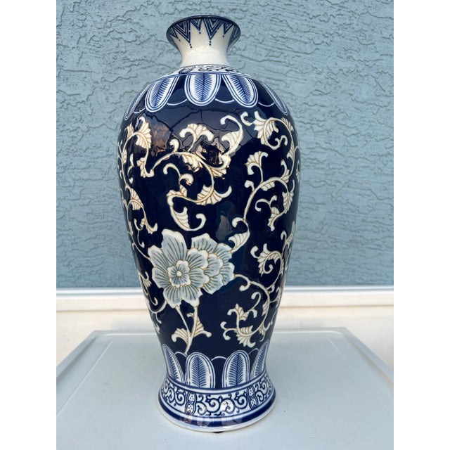Shabby Chic Late 20th Century 17” Floor Vase Cobalt Blue & White For Sale - Image 3 of 6