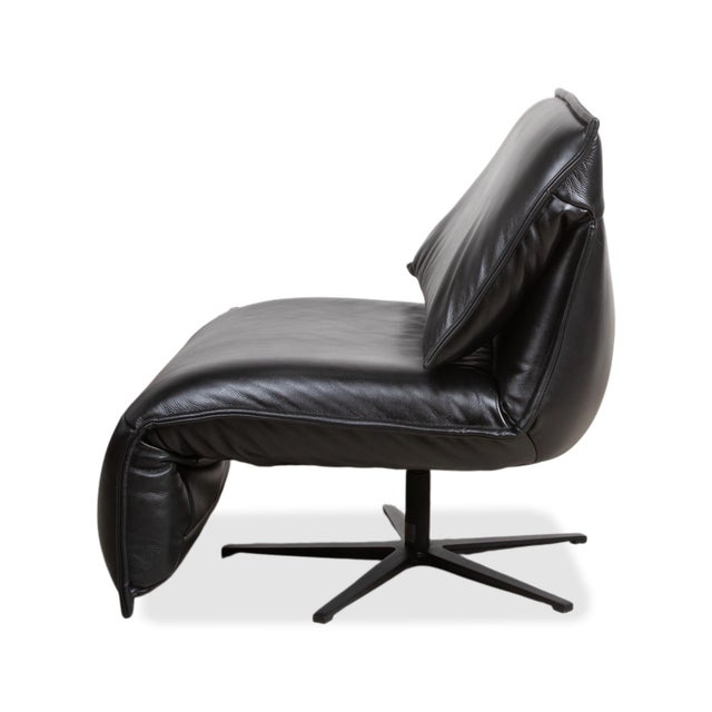 Free Motion Edit 2 Leather Armchair in Black with Electric Reclining Function from Koinor For Sale - Image 14 of 16