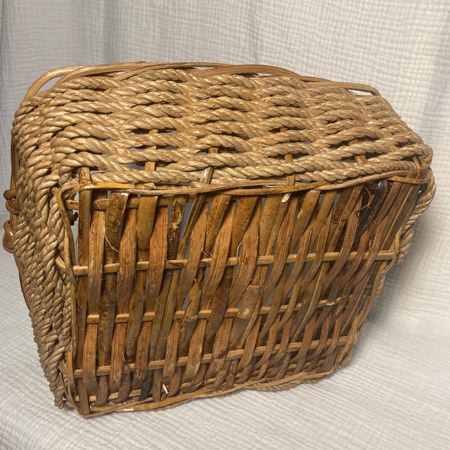 Mid-Century Appalachian Split Oak & Hand-Twisted Willow Gathering Basket With Bentwood Handle For Sale - Image 6 of 12