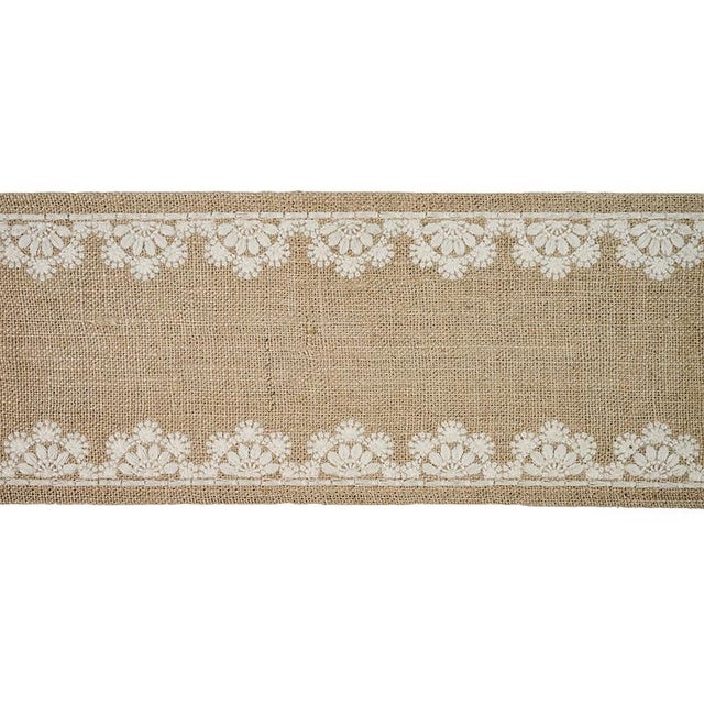 A rustic linen ground keeps intricate embroidered lacework from getting too precious on this gorgeously feminine accessory...