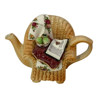 1996 Vintage Royal Albert Old Country Roses Teapot by Paul Cardew For Sale