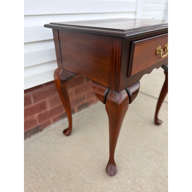 Queen Anne Vintage Queen Anne Style One-Drawer End Table For Sale - Image 3 of 10